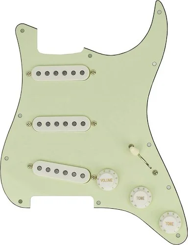 '67 Quiet Coil W/ Hot Bridge Strat® Pickup Prewired Pickguard<br>Cover Color : White, Pickguard Color : White (3-Ply, Standard 11 Hole)