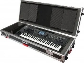 Gator 61 Note Road Case w/ wheels