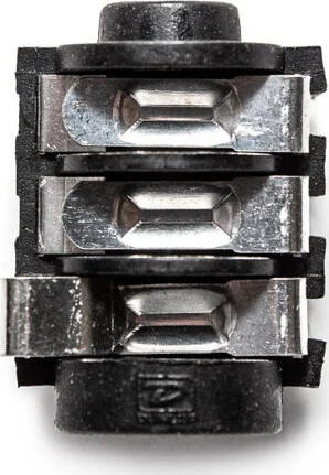 STEREO INPUT JACK, 1/4 INCH, D LOGO - MBB